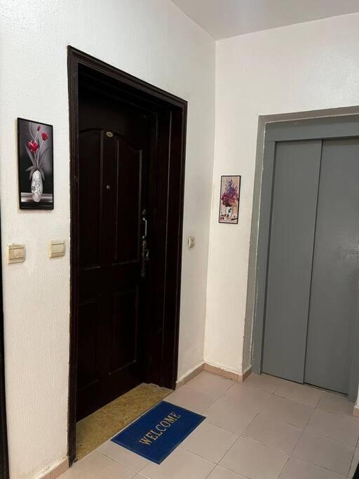 Appartement Almoustakbal Tanger Bagian luar foto